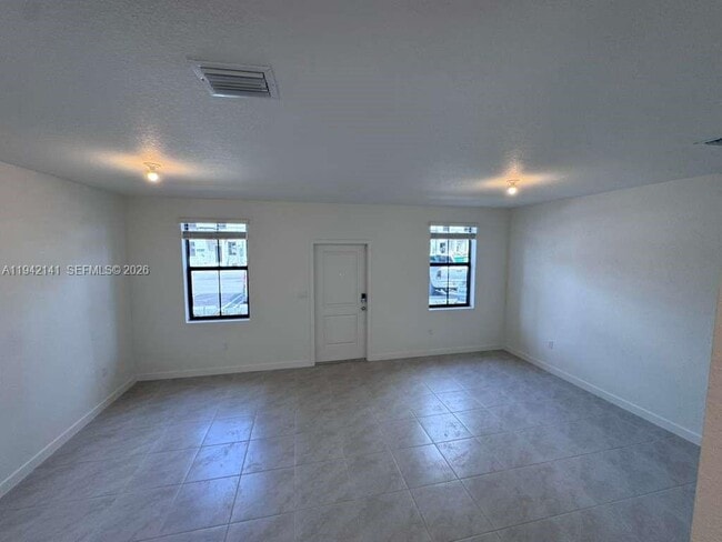 15490 NE 3rd Ave in Florida City, FL - Building Photo - Building Photo