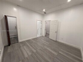 2804 NW 7th Ct in Fort Lauderdale, FL - Building Photo