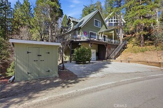 528 Brentwood Dr in Lake Arrowhead, CA - Building Photo - Building Photo