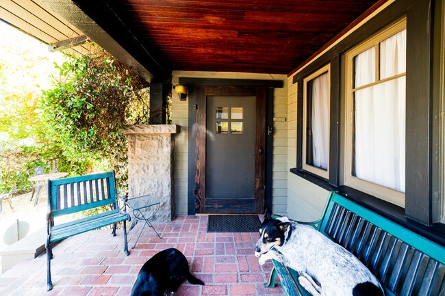property at 5316 La Cresta Ct