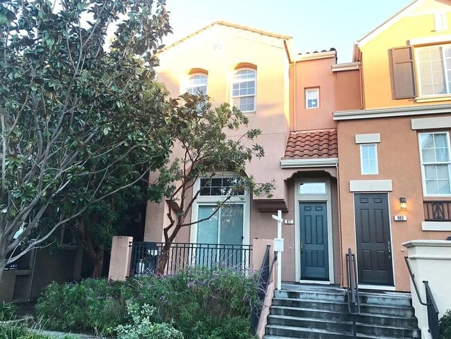 property at 977 Cole Pl