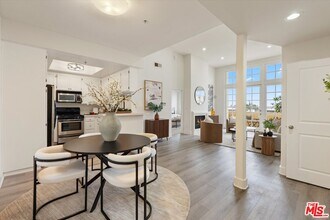 1225 Armacost Ave in Los Angeles, CA - Foto de edificio - Building Photo