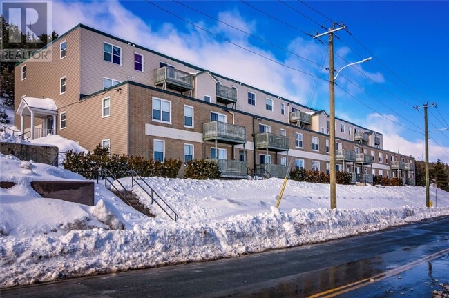 91 Larkhall St in St John's, NL - Building Photo - Building Photo