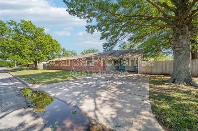 property at 5520 E 47th Pl