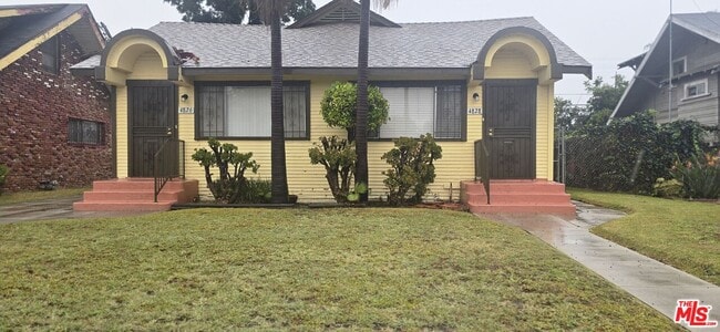 property at 4828 3rd Ave