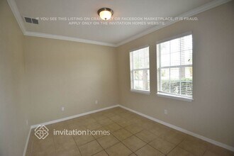 15612 Starling Water Dr in Lithia, FL - Building Photo - Building Photo