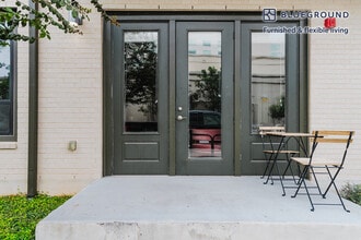 3201 Esperanza Crossing in Austin, TX - Building Photo - Building Photo