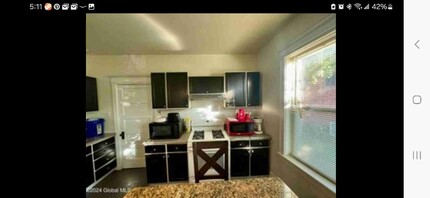 27 Kernan Ave in Utica, NY - Building Photo - Building Photo