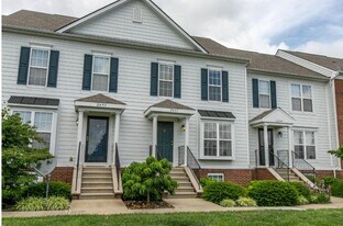 2491 Aristocracy Cir in Lexington, KY - Building Photo