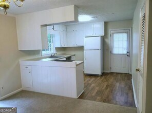 6625 Wright Rd NE in Atlanta, GA - Building Photo - Building Photo