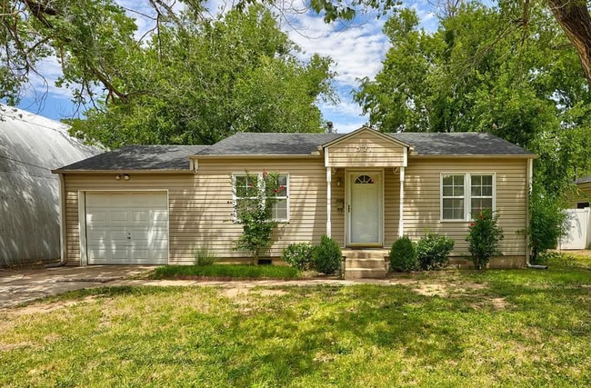 property at 521 W Acres St