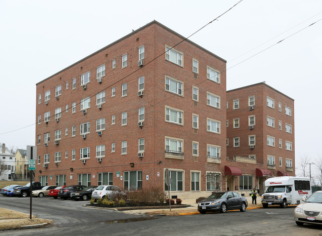 Hedin House Apartments