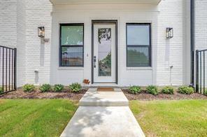 701 W Abram St in Arlington, TX - Building Photo - Building Photo