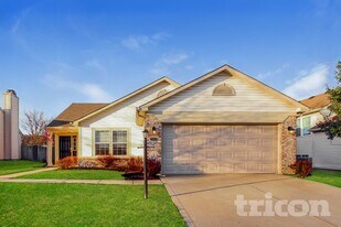 3846 Nuthatcher Dr in Indianapolis, IN - Building Photo