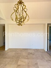 1588 Rambla Puesta in San Marcos, CA - Foto de edificio - Building Photo