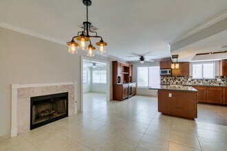 2060 Club Crest Way in Henderson, NV - Building Photo - Building Photo