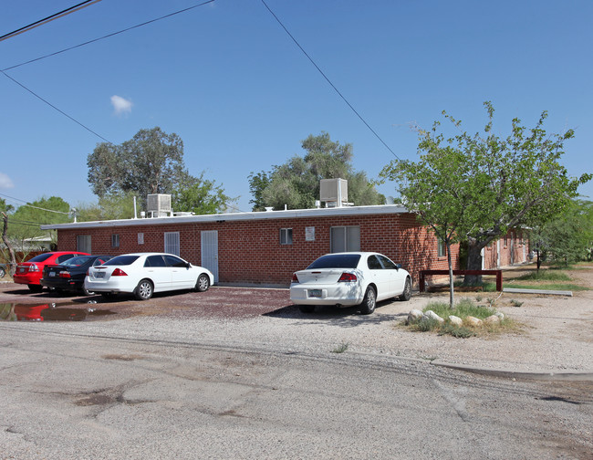 1048-1060 E Elm St in Tucson, AZ - Building Photo - Building Photo