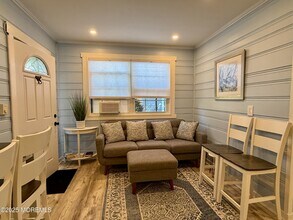 124 Inskip Ave in Ocean Grove, NJ - Building Photo - Building Photo