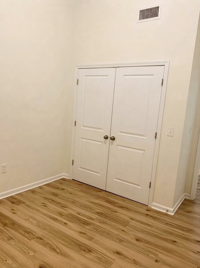 property at 2013 Ontario St