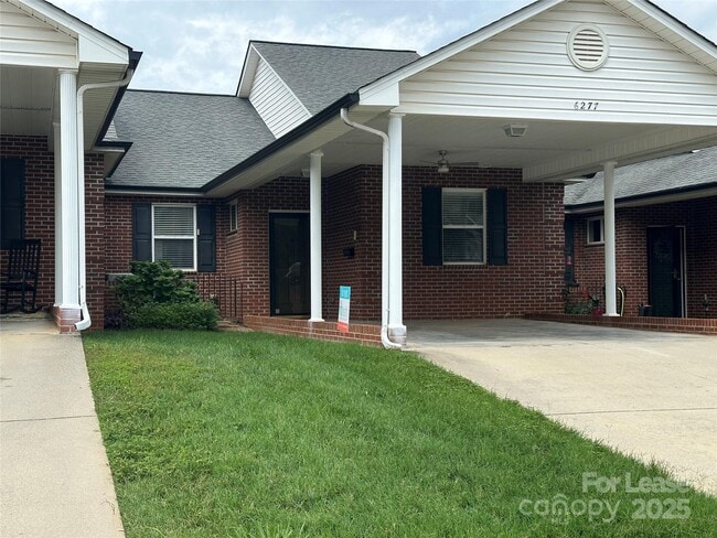 6277 Alyssum Pl in Denver, NC - Building Photo - Building Photo