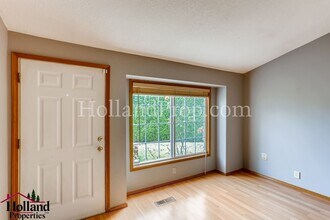 19572 SW Limestone Ct in Aloha, OR - Building Photo - Building Photo