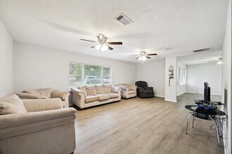 9243 Bean St in Houston, TX - Building Photo - Building Photo