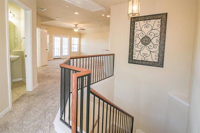 property at 3101 Davis Ln
