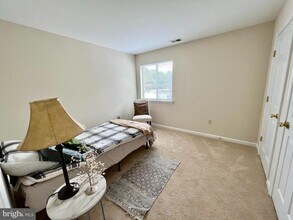 2104 Whitehall Rd in Frederick, MD - Building Photo - Building Photo