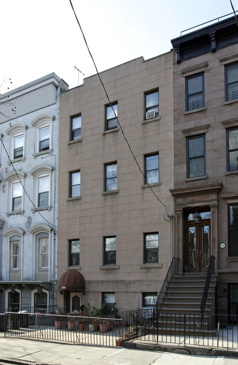 506 Hudson St in Hoboken, NJ - Building Photo