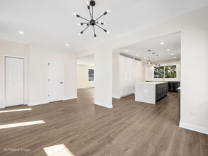 4206 Forest Ave in Downers Grove, IL - Building Photo - Building Photo