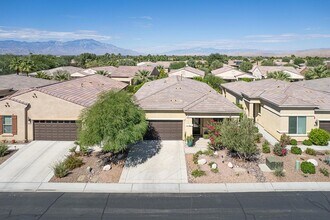 81363 Corte Compras, Unit 120 in Indio, CA - Foto de edificio - Building Photo