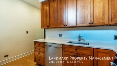3710 N Racine Ave in Chicago, IL - Building Photo - Building Photo