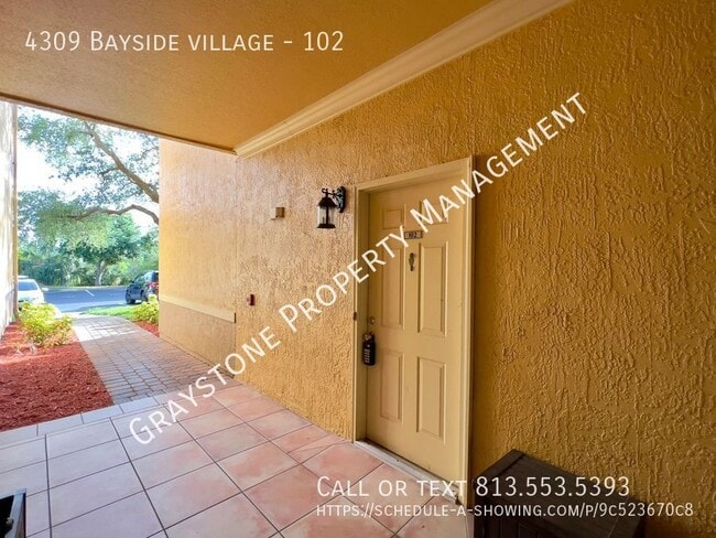 4309 Bayside Village Dr in Tampa, FL - Building Photo - Building Photo