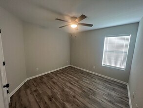 102A Whispering Pines St in Enterprise, AL - Building Photo - Building Photo