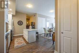 40 Esplanade Ln in Grimsby, ON - Building Photo - Building Photo