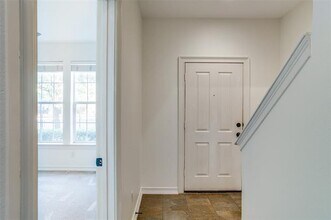 1600 Abrams Rd in Dallas, TX - Foto de edificio - Building Photo