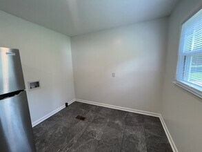 1722 Brent Rd in Browns Summit, NC - Building Photo - Building Photo