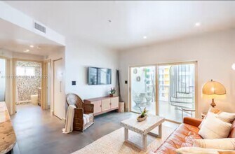 481 NE 29th St in Miami, FL - Building Photo - Building Photo