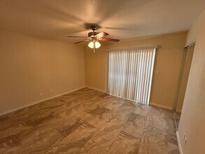 1634 W Village Way in Tempe, AZ - Building Photo - Building Photo