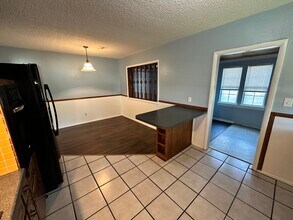 2412 NW 38th St in Oklahoma City, OK - Building Photo - Building Photo