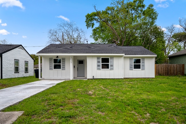 3923 Alsace St in Houston, TX - Building Photo - Building Photo