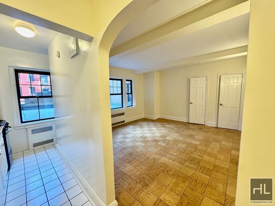Christopher Street in New York, NY - Building Photo