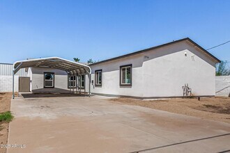 2746 W Pima St in Phoenix, AZ - Building Photo - Building Photo