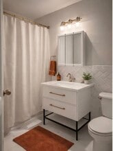 1222 McClellan Dr, Unit 6 in Los Angeles, CA - Building Photo - Building Photo