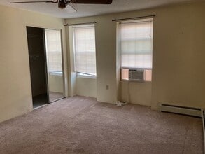 1237 Pawtucket Blvd in Lowell, MA - Building Photo - Building Photo