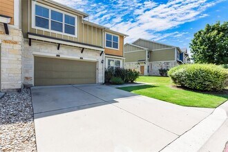 1620 Bryant Dr in Round Rock, TX - Building Photo - Building Photo
