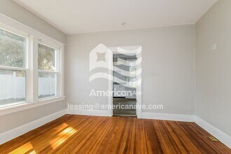 5212 Heege Rd in Affton, MO - Building Photo - Building Photo