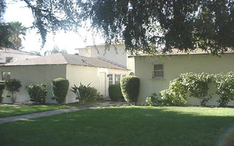 237 E Burbank Blvd Apartments