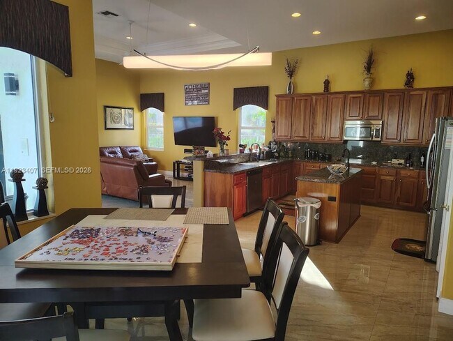 15802 SW 15th St in Weston, FL - Building Photo - Building Photo