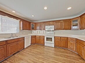 217 Hickory Trl in White House, TN - Building Photo - Building Photo